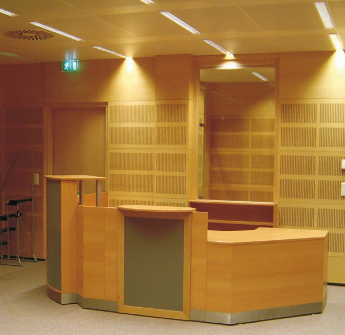 Thekenanlage — Deutsche Gesellschaft für Auswärtige Politik, Berlin