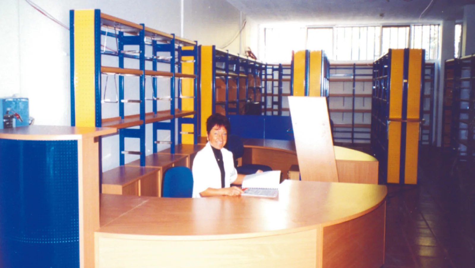 Die Bibliothek des Goethe-Institutes Mexiko wurde komplett eingerichtet — Goethe-Institute Bratislava, Turin, Istanbul, Jakarta, Mexiko, international