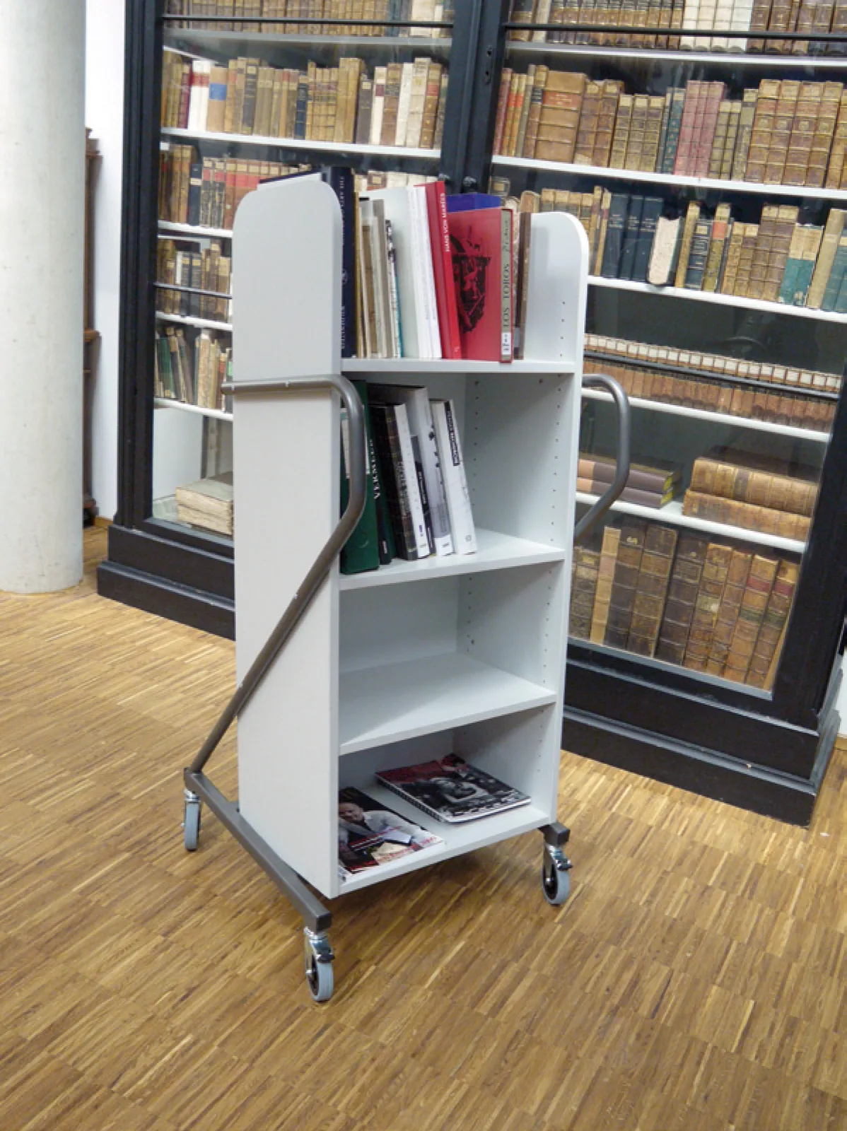 Bücherwagen „Görlitz" — Herzog Anton Ulrich-Museum Braunschweig, Braunschweig