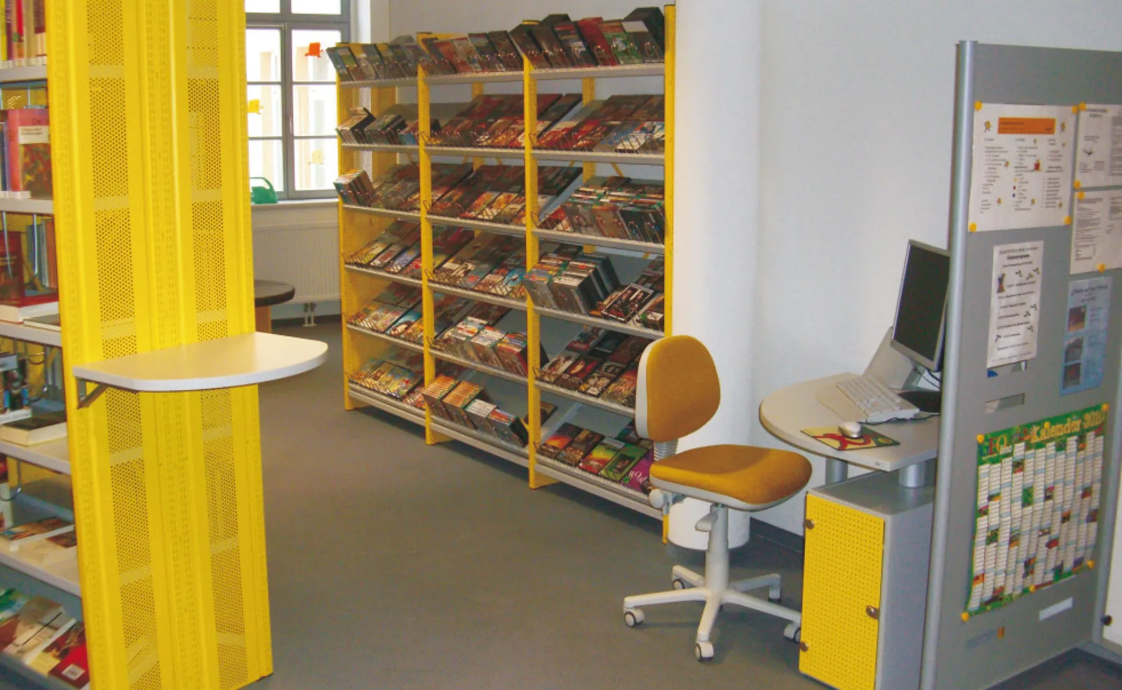 OPAC-Platz im Freihandbereich — Stadtbibliothek Oederan, Oederan