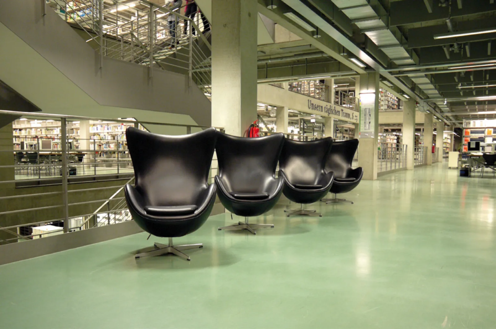 Sitzgelegenheiten — TU Berlin und UdK — Volkswagen-Universitätsbibliothek, Berlin